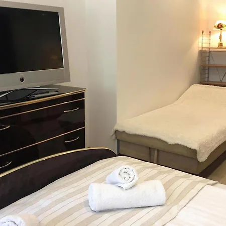 Holiday home With Pool And Sauna, Zitzmin