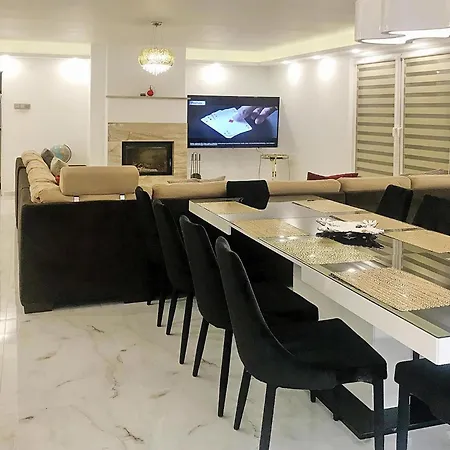 With Summer Pool Sauna, Whirlpool Zitzmin